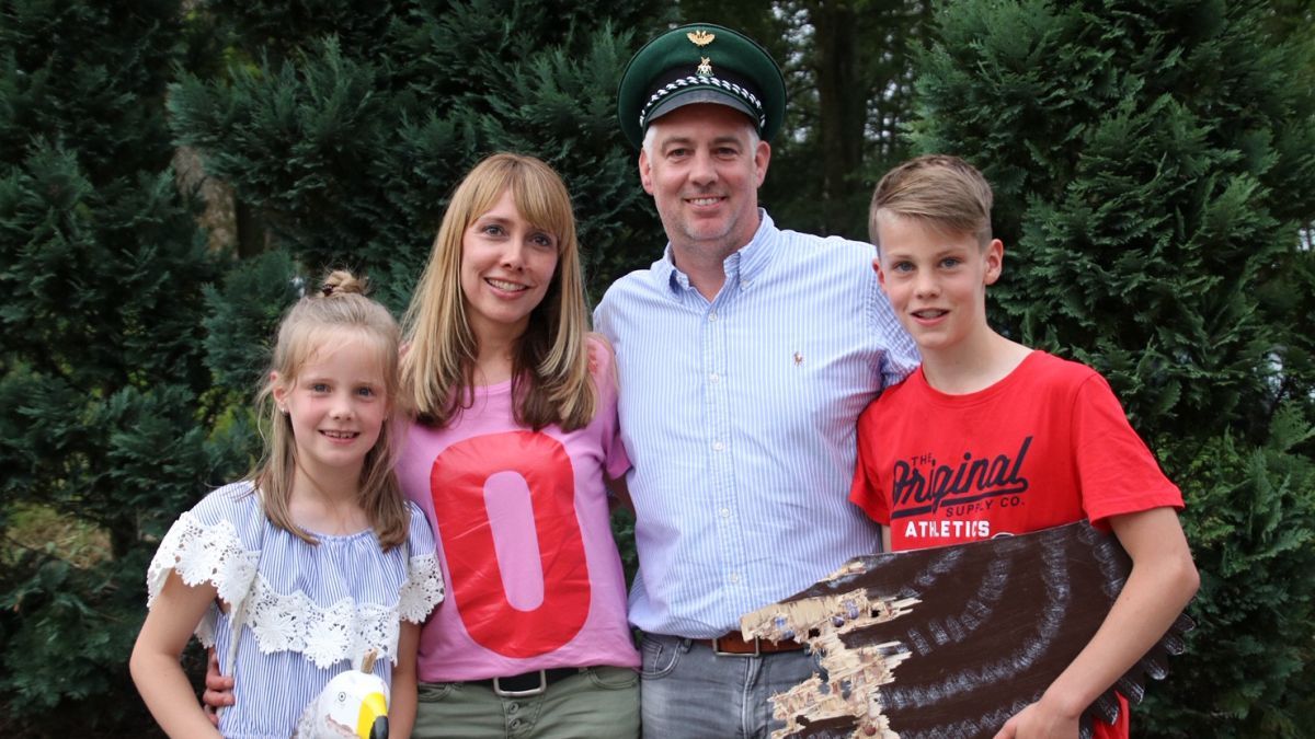 Volker und Eva Köhler bleiben bis 2021 Königspaar in Altnkleusheim. von Thomas Fiebiger