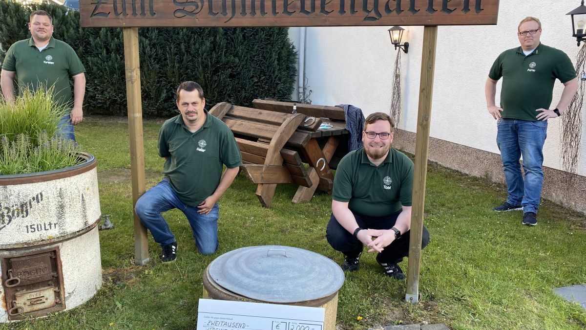 Der Königsclub „Römmeldibömms“ unterstützt die Vereine der AG 725 Jahre Oberelspe. von privat