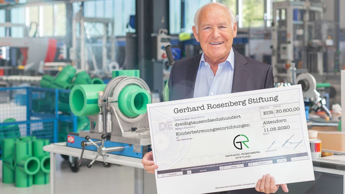 Gerhard Rosenberg ist Gründer der gleichnamigen Stiftung, die 34 Kitas, Familienzentren und Grundschulen mit insgesamt 30.600 Euro unterstützt. von aquatherm