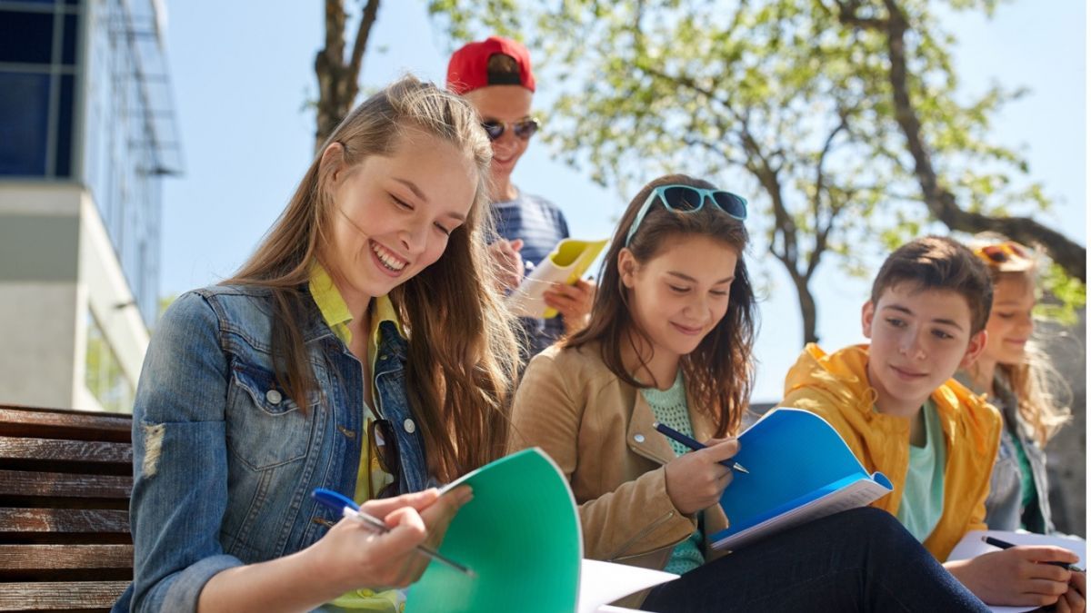Mit einem kostenlosen Wissens-Check bei der Schülerhilfe frühzeitig die Wissenslücken erkennen und schließen. von Schülerhilfe