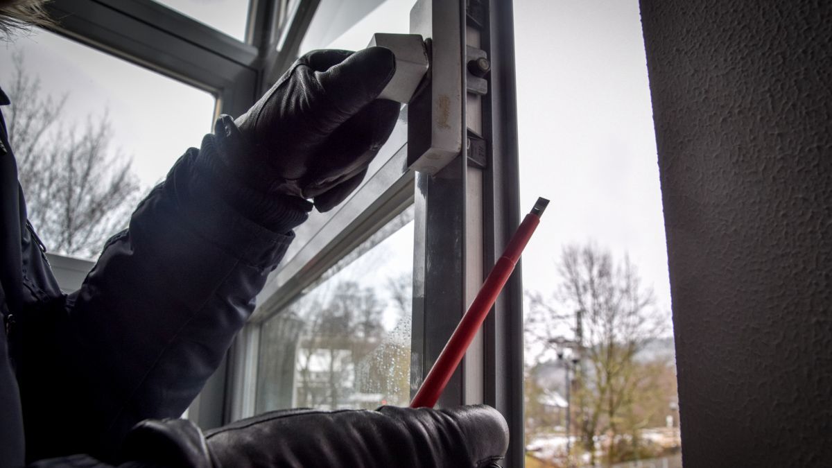  von Symbol Nils Dinkel