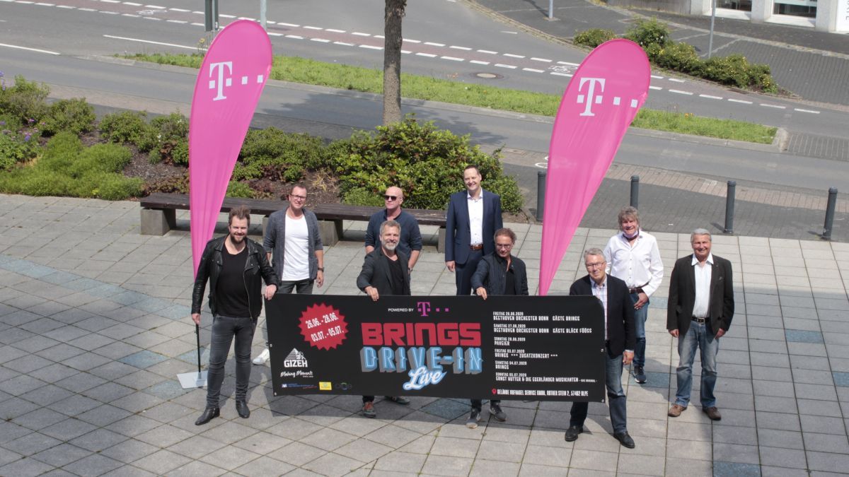 Organisatoren und teilnehmende Musiker des Festivals stellten in Olpe das Programm der beiden Konzert-Wochenenden vor. von Wolfgang Schneider