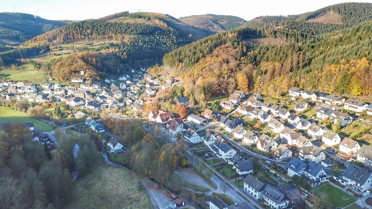 Die Caritas-Sommersammlung im Kreis Olpe ist für Bedürftige vor Ort bestimmt. von Symbol Nils Dinkel