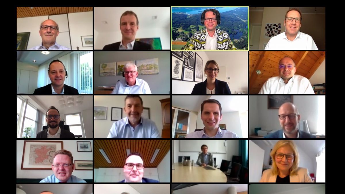 Die Bürgermeister Südwestfalens tauschten sich mit der Südwestfalen Agentur beim digitalen Brunch über das Thema Smart Cities aus. von Südwestfalen Agentur