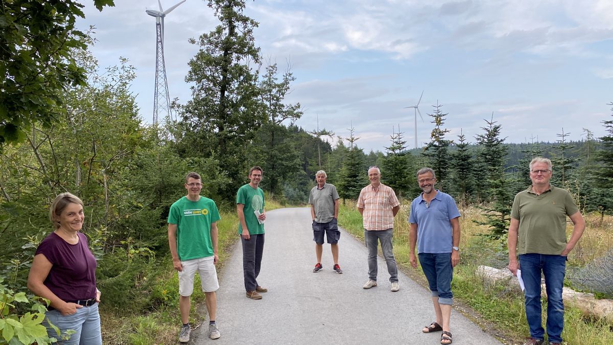 Die Lennestädter Grünen informierten sich über den Ausbau der Windkraft. von privat