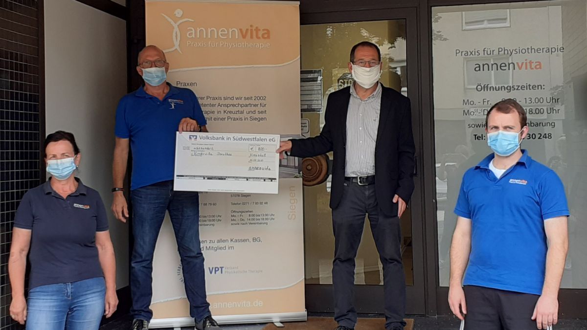 Spendenübergabe der Praxis Annenvita an die Kindervilla Dorothee in Kreuztal. von privat