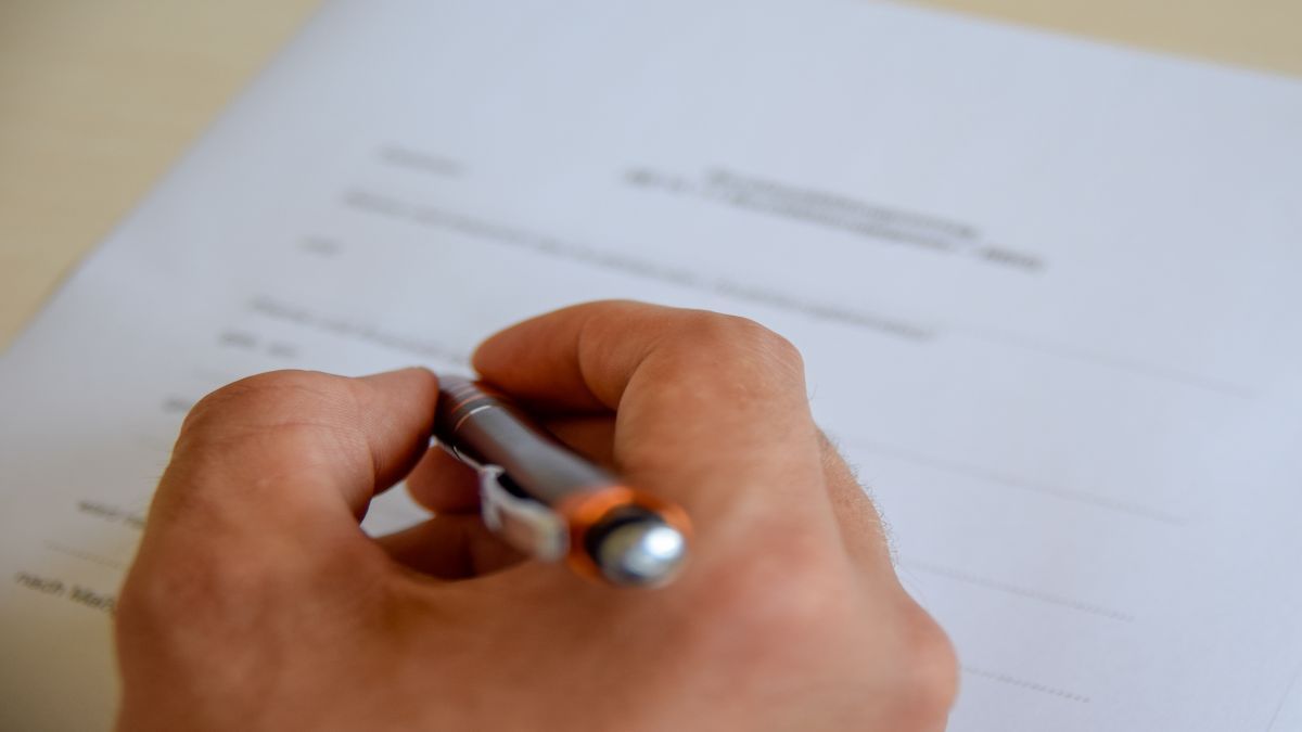  von Symbol Nils Dinkel