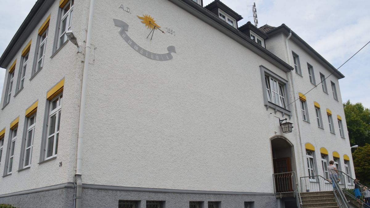 Die Situation an der Grundschule Rönkhausen beschäftigt Eltern, Lehrer, Betreuer und Politiker. von Nicole Voss