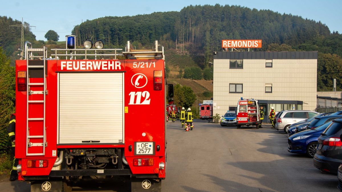 Feuerwehreinsatz an der Maumker Straße: Nach kurzer Zeit vermeldeten die Einsatzkräfte „Feuer aus“. von Nils Dinkel