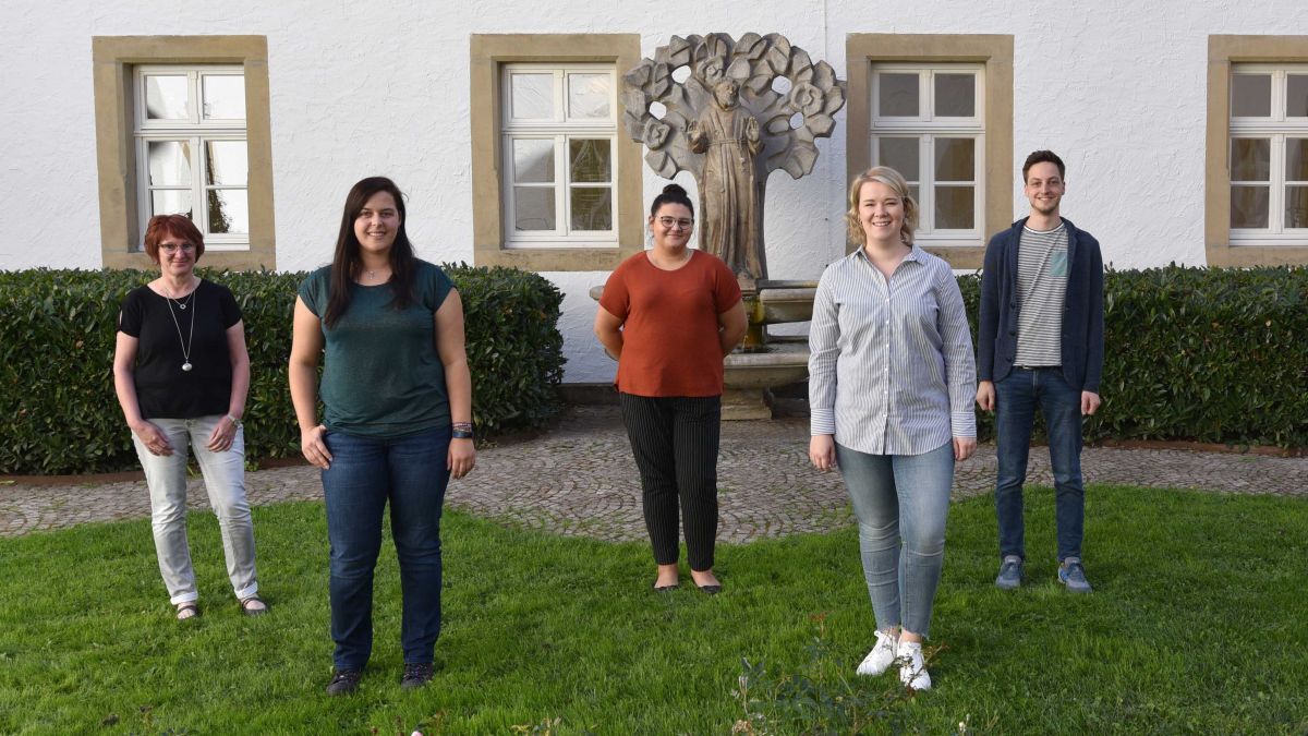 von links: Angelika Berels, Theresa Dreier, Ana Jezildic, Judith Bull und Joakim Bull. von Thomas Throenle/Erzbistum Paderborn
