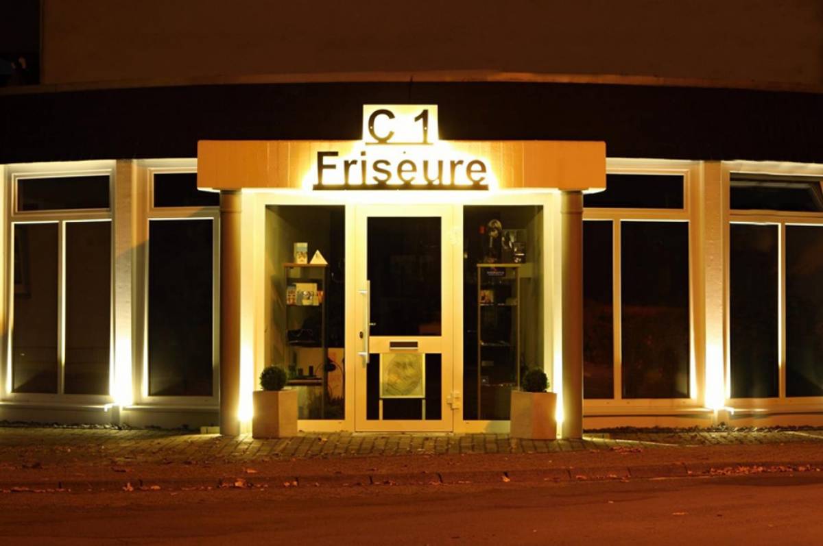 Der Standort der C1 Friseure am Rathaus in Finnentrop. von C1 Friseure
