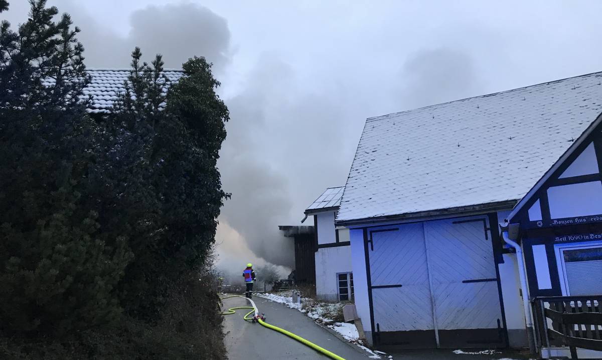 Brand in Olpe-Siedenstein am 31. Dezember 2020. von Feuerwehr Olpe