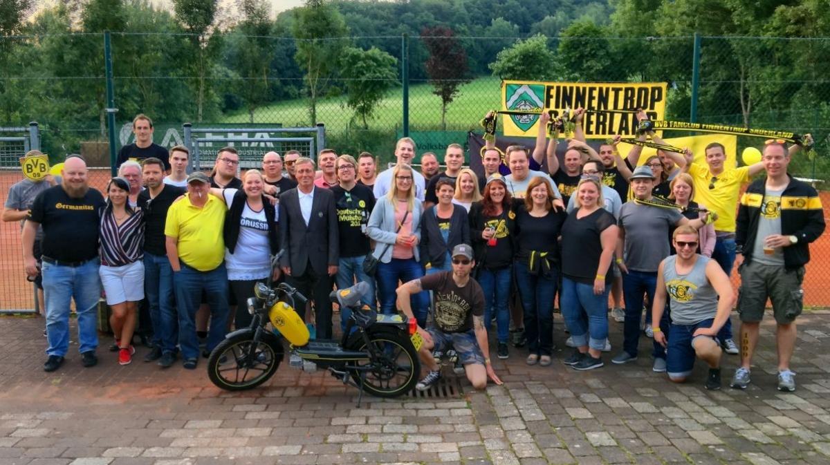 Sommerfest mit Besuch von BVB-Legende Siggi Held von BVB-Fanclub Finnentrop Sauerland