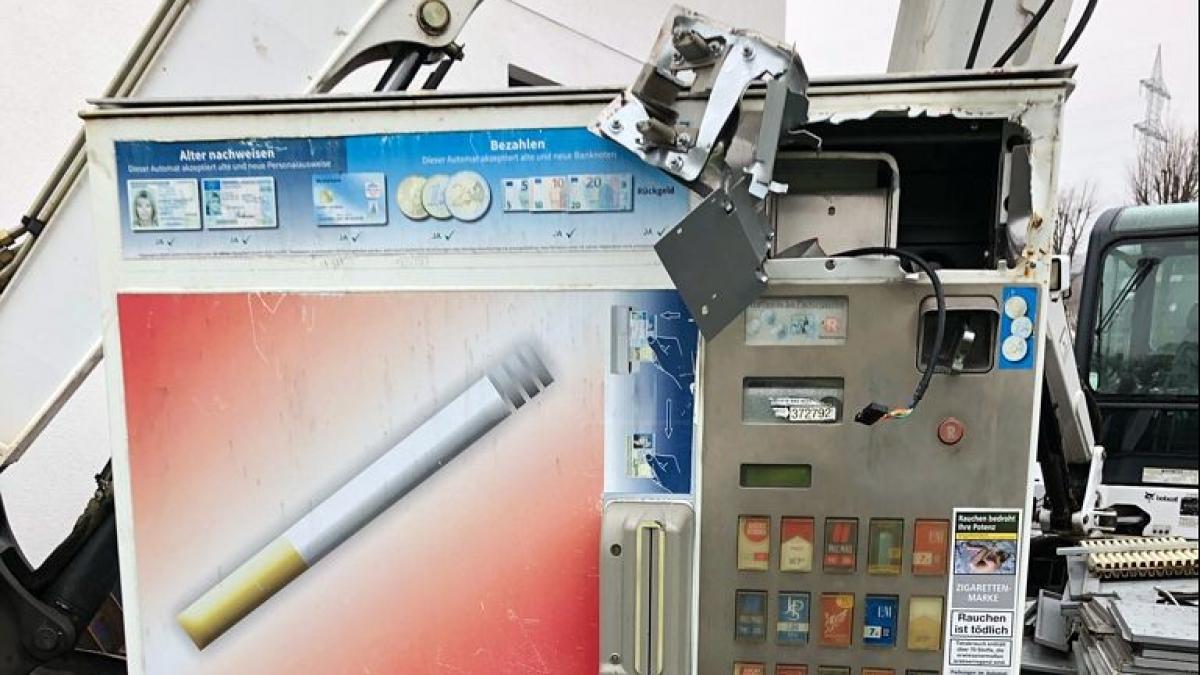 Der beschädigte Zigarettenautomat. von Kreispolizeibehörde Olpe