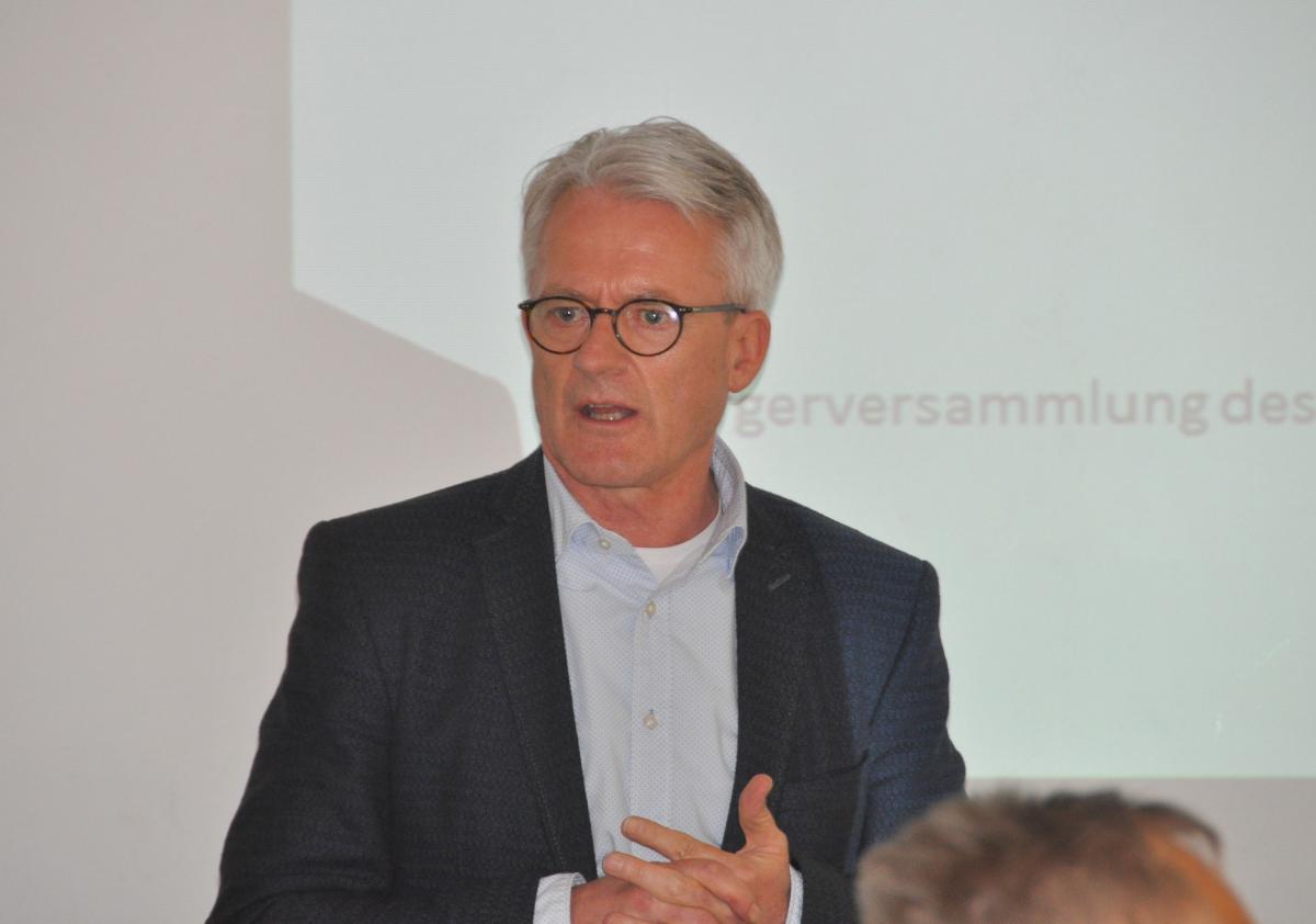 Michael Färber, Fraktionsvorsitzender der CDU Kirchhundem von Ina Hoffmann
