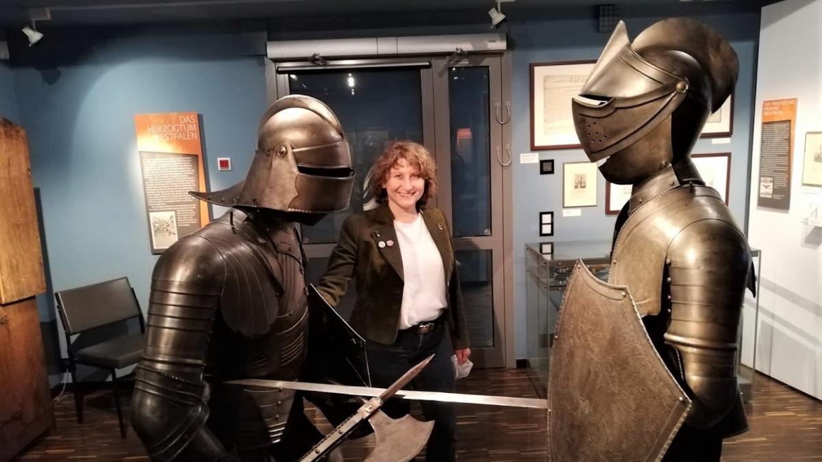 Monika Löcken, Leiterin des Südsauerlandmuseums Attendorn, vermisst die Besucher sehr. von Adam Fox