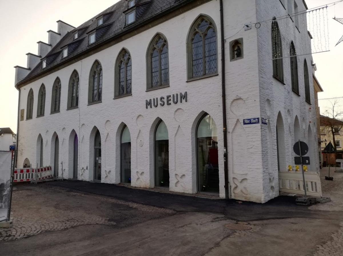 Das Südsauerlandmuseum. von Adam Fox