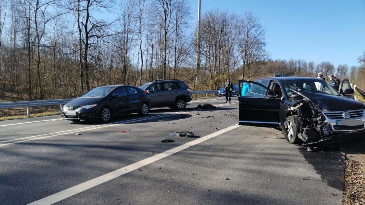 An der Autobahnausfahrt Olpe entstand ein Personenschaden mit drei Leichtverletzten und ein Sachschaden in Höhe von 50.000 Euro. von Kai Osthoff