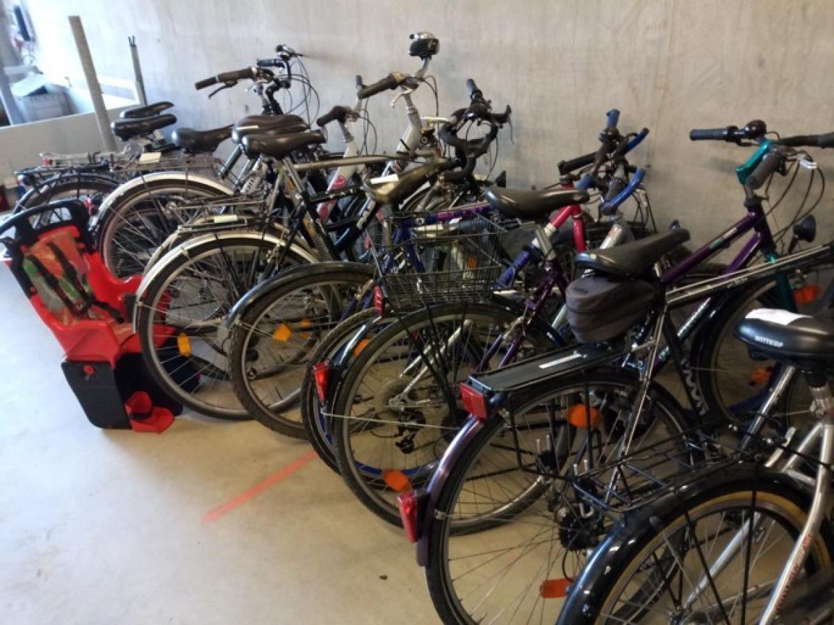 Die Stellplatz-Kapazitäten für Fahrräder sind im Warenkorb Olpe weitgehend erschöpft.  von privat