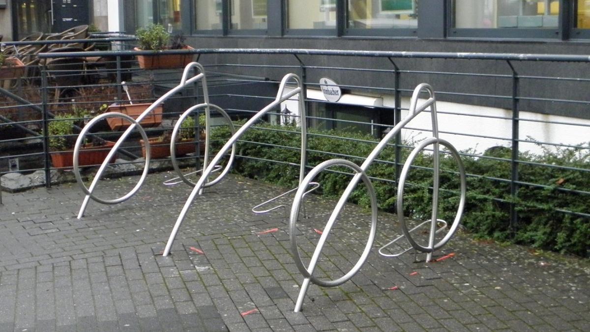 Fahrradständer am Kurkölner Platz. von Stadt Olpe