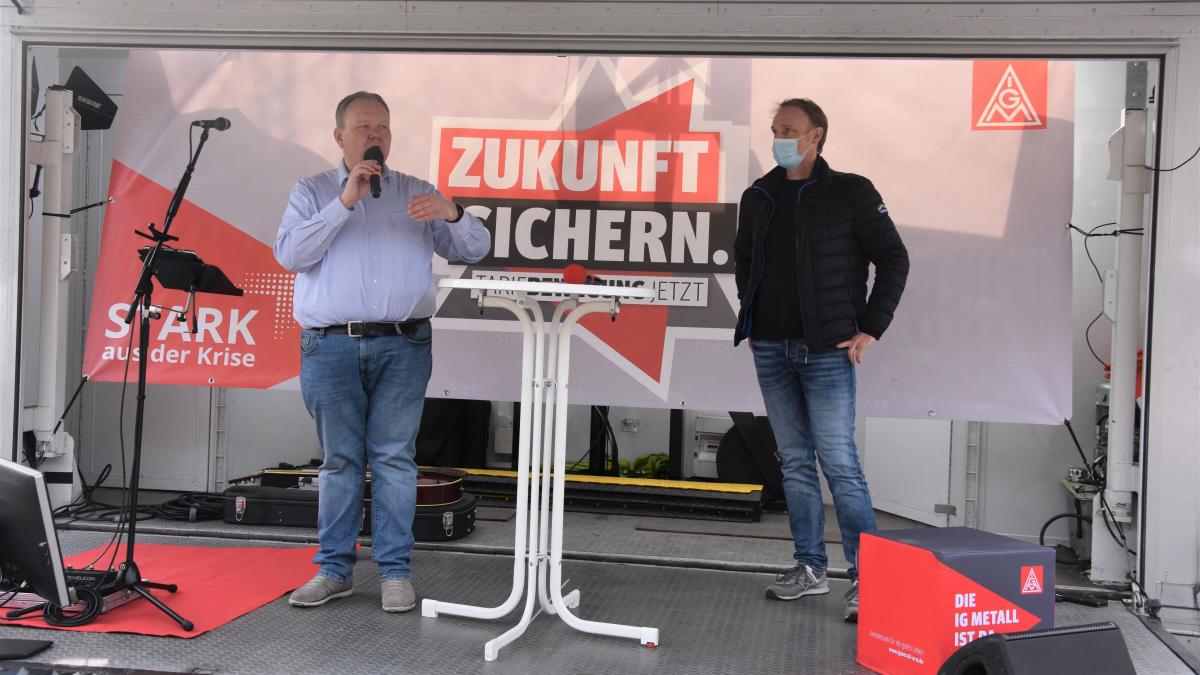 Streik bei Thyssen: Gewerkschaftsmitglieder treten für Lohnerhöhung ein