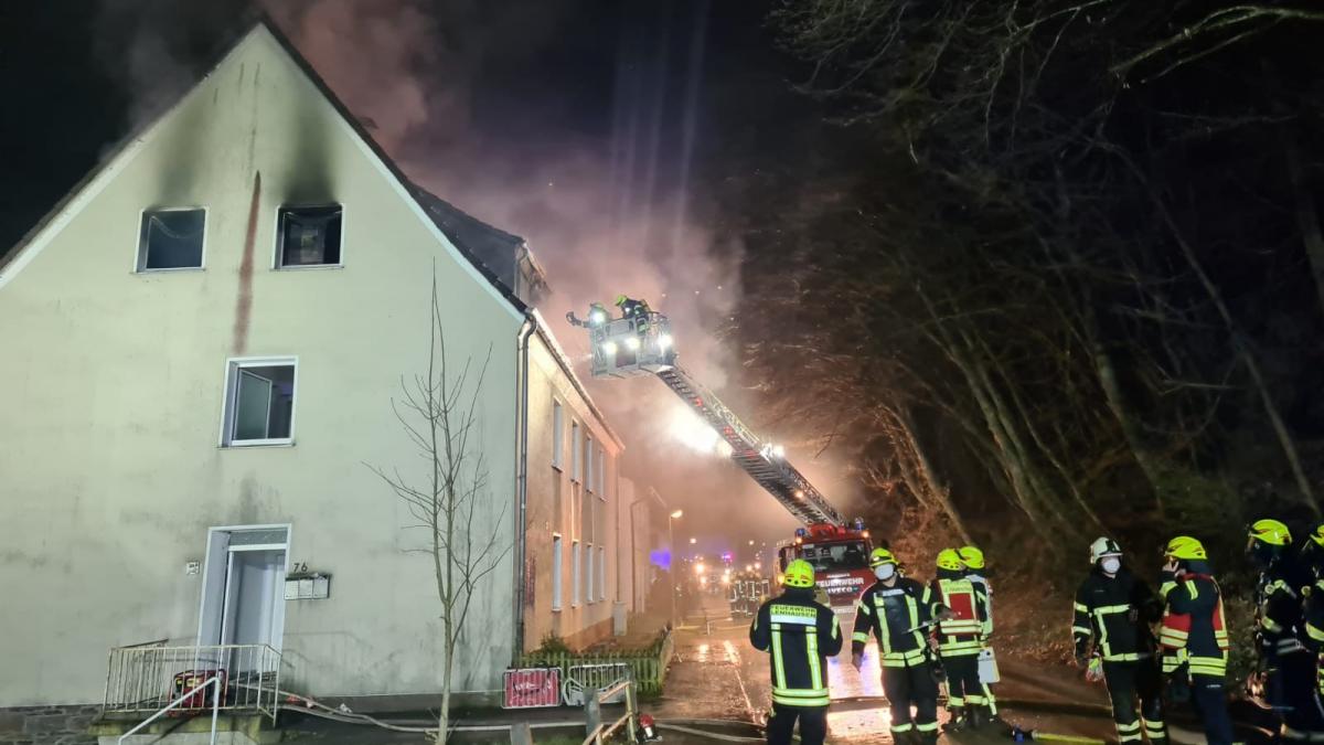 Die Feuerwehr Finnentrop ist am Abend erneut zu einem Brand in der Gemeinde ausgerückt. von Nicole Voss