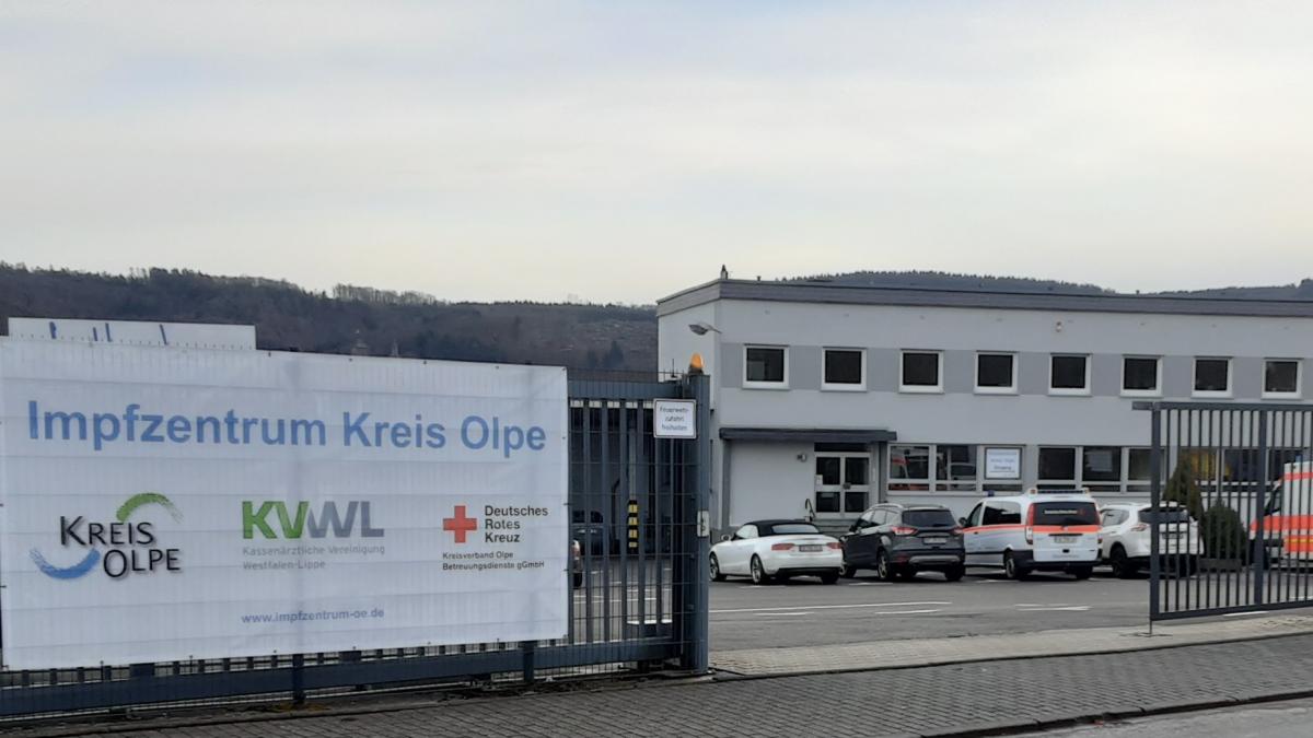 Außenansicht des Impfzentrums in Attendorn. von Kreis Olpe