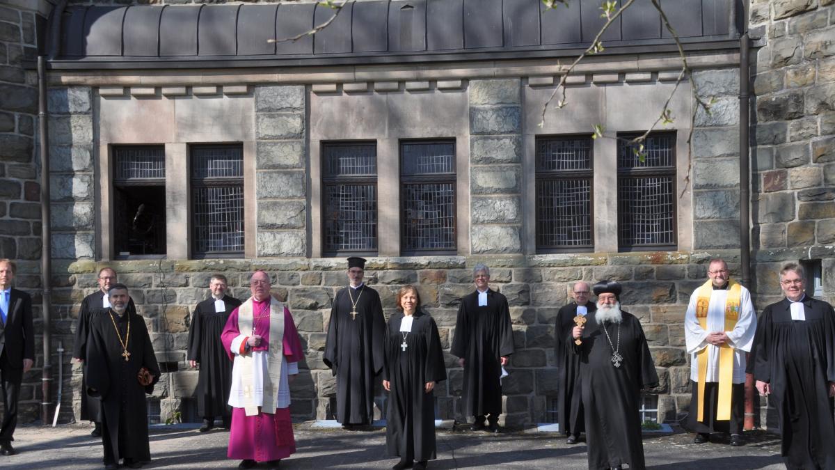 Geistliche unterschiedlichen Glaubens trafen sich zur Ökumenischen Vesper in der Erlöserkirche Attendorn. von privat