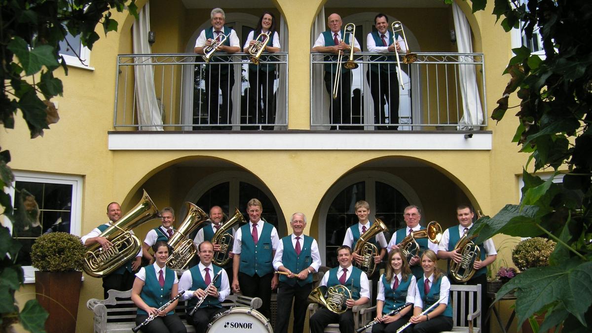 Die Egerland Besetzung des Musikvereins Hünsborn feiert 25-jähriges Jubiläum. von privat