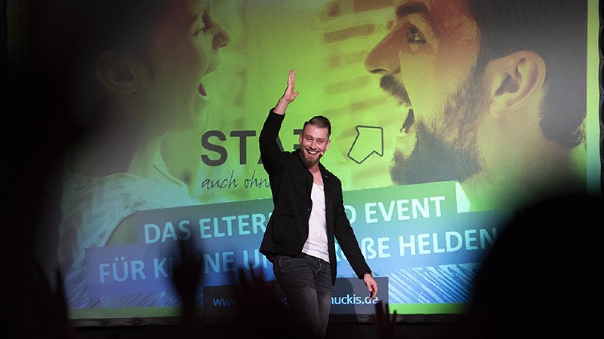 Der Pädagoge und Persönlichkeitscoach Daniel Duddek referiert. von privat