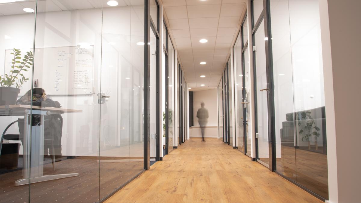 Blick in die Räumlichkeiten von ontavio und LokalMedia. Hier befindet sich auch das Büro von Simon Eickhoff. von Nils Dinkel