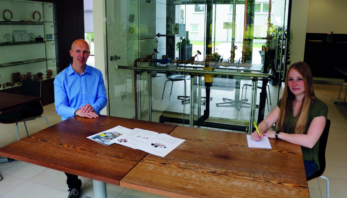 Im interview: Die Kostrukteure Miriam Schudok und Tobias Theile berichten über die vakante, facettenreiche Position im Konstrukteurswesen bei KEMPER. von Gebr. KEMPER