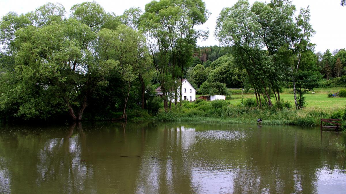 Die Stadt Attendorn informiert über die Gestaltungsmaßnahmen am Hettmecker Teich. von privat