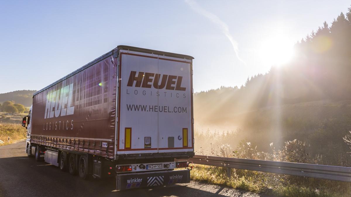Heuel Logiscs startet einen Hilfstransport von Drolshagen ins Ahrtal. von privat