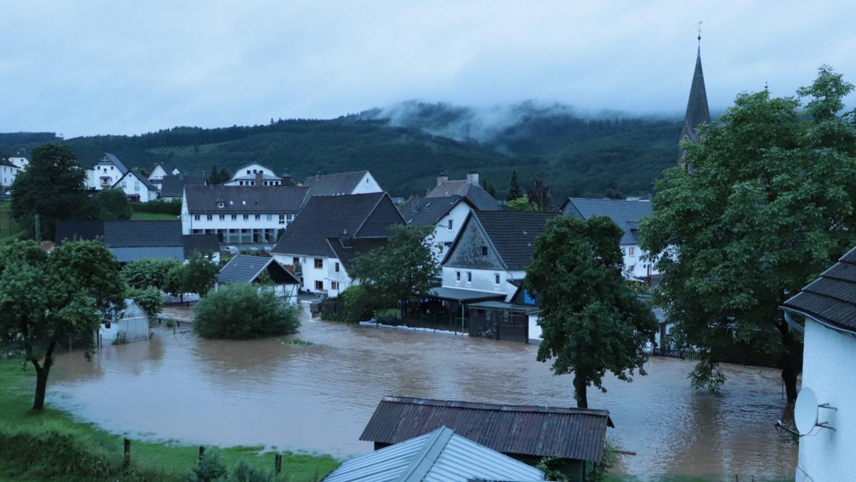 Hochwasser nach Starkregen, hier in Lenhausen. von Luka Tien Dung Meiritz
