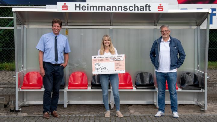 Caterina Breuer (Ressort Marketing) und Christoph Clemens (Ressort Spiel- und Trainingsbetrieb,...