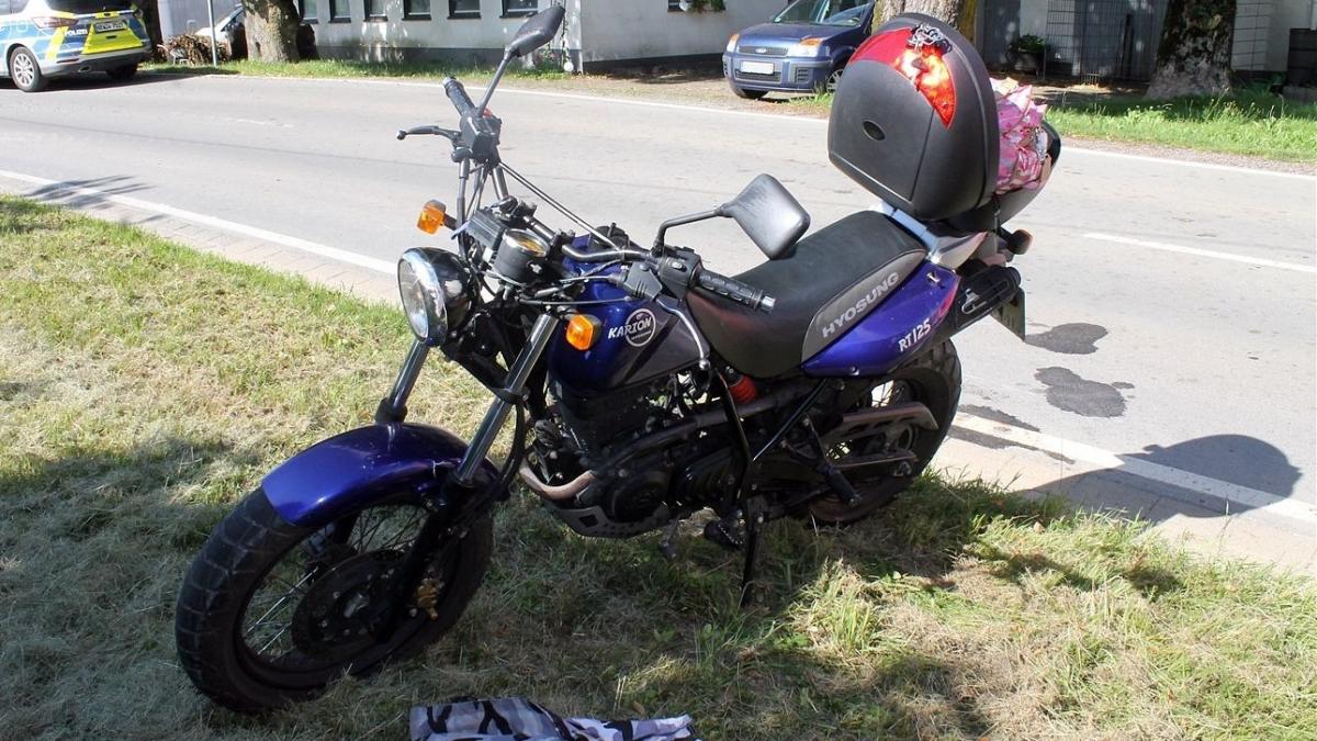 Das Motorrad der verunglückten Frau. von Polizei Olpe