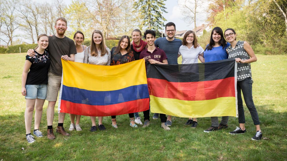 Der Verein „Lazos de Amistad“ pflegt seit mittlerweile zehn Jahren eine deutsch-kolumbianische Freundschaft. Die aktiven Mitglieder der deutschen Gruppe. von privat