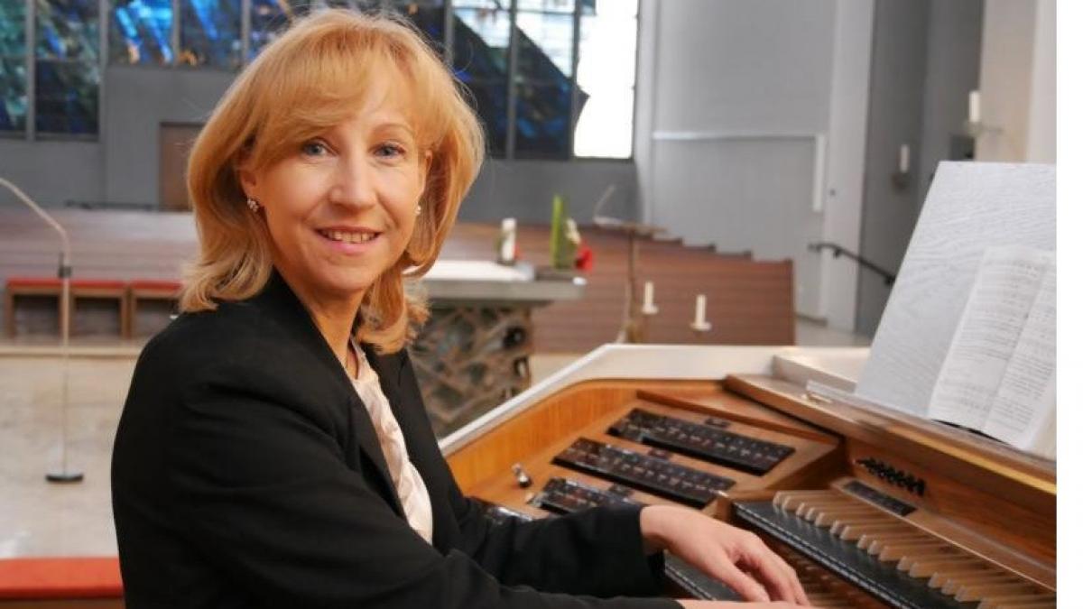 Dekanatskirchenmusikerin Helga Maria Lange. von privat