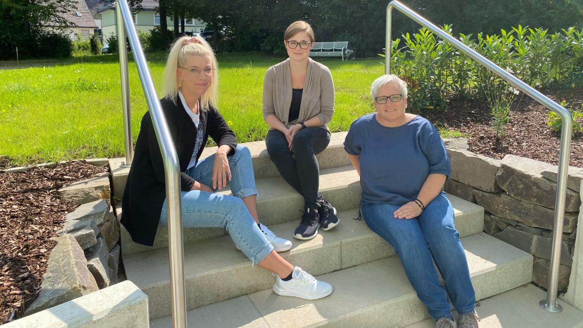 Die drei Pflegeexpertinnen für Demenz Janine Ninse, Katharina Sperzel und Gaby Poggel (von links). von KHS