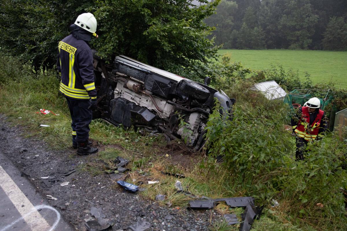 Ein schwerer Verkehrsunfall hat sich am Sonntagmorgen, 29. August, in Oberelspe ereignet. von Kai Osthoff