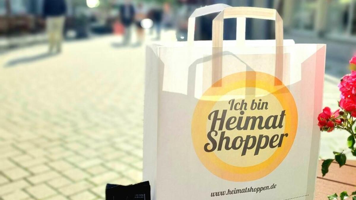 Viele Angebote und Aktionen erwarten den Attendorner Kunden im Rahmen des „Heimat shoppen“. von Hansestadt Attendorn