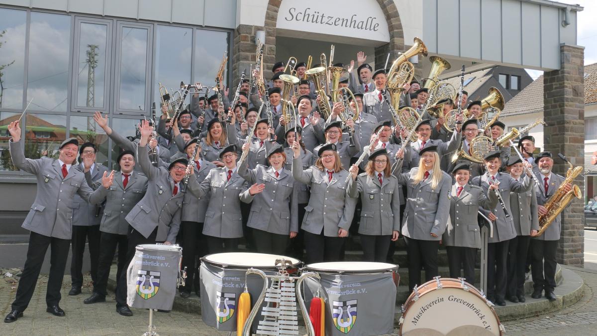 Der Musikverein Grevenbrück lädt zum Promenadenkonzert auf dem Kippel ein - und sammelt dabei für die Musiker-Kollegen aus Altenahr. von privat