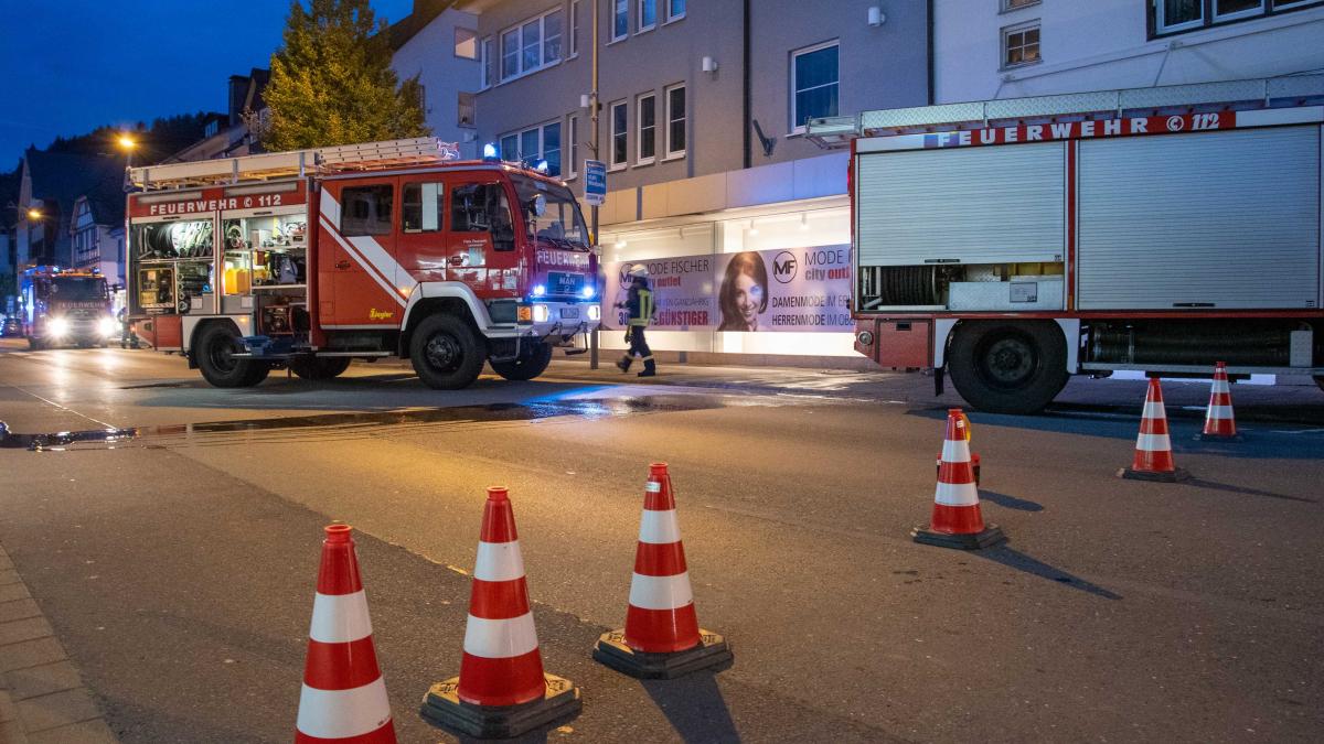 Feuerwehreinsatz am Dienstagabend, 14. September, an der Hundemstraße in Altenhundem. von Nils Dinkel