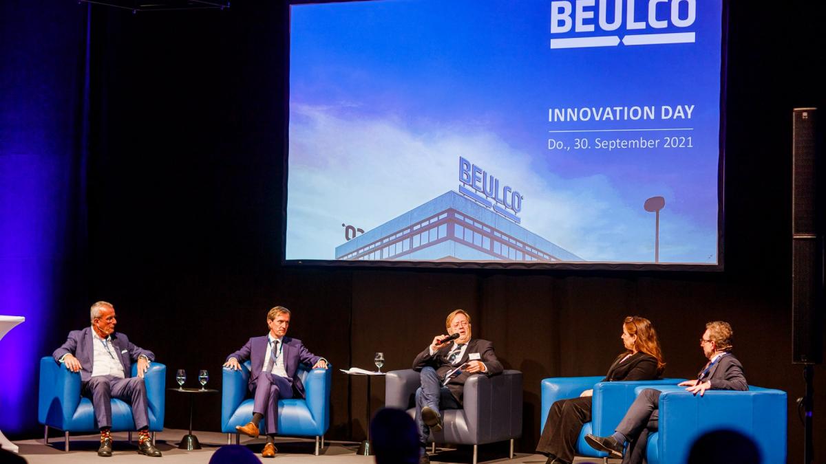 Im Rahmen des Innovation Day fand auch eine Podiumsdiskussion statt. von BEULCO GmbH & Co. KG