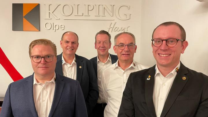 Der neue Vorstand des Elferrates der Kolpingfamilie Olpe mit Ralf Klinger