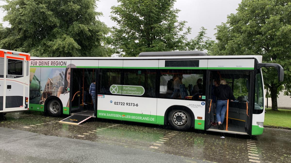 Das Impfmobil des Kreises Olpe. von Christine Schmidt