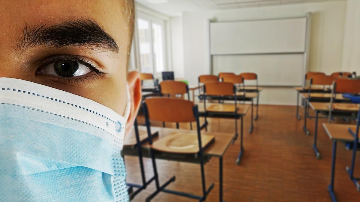 Die stellvertretende SPD-Fraktionsvorsitzende hofft, dass der Kreis Olpe das Tragen eines Mundschutzes in Schulen empfiehlt.