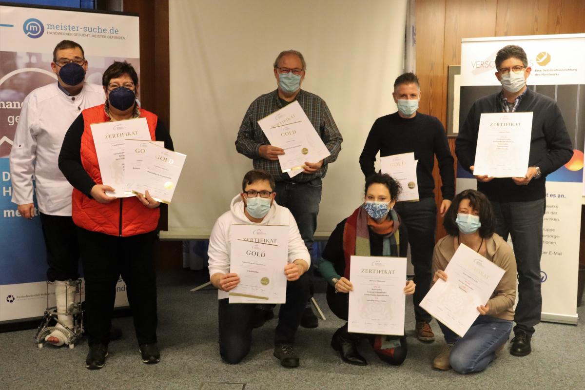 Die ausgezeichneten Innungsbetriebe freuen sich über ihre sehr guten und guten Ergebnisse bei der Stollenprüfung. von Rebecca Dalhoff