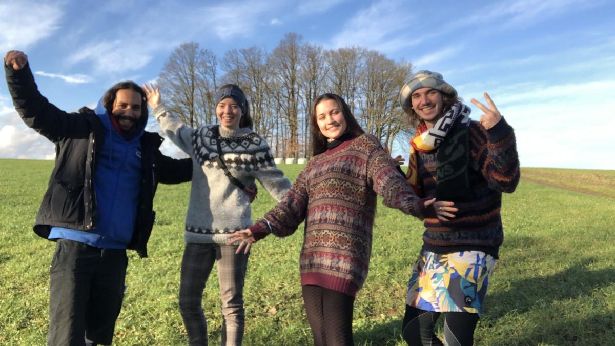 Dustin El Abdioui, Sophie Ostermann, Jessica Sibus und Philipp Dressler (von links) werben Mitglieder für den NABU. von NABU